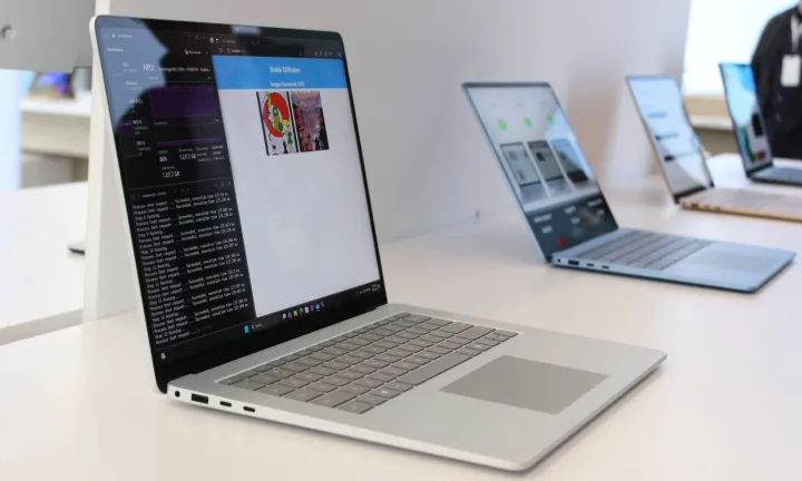 Refurbished laptops in Vasant Vihar